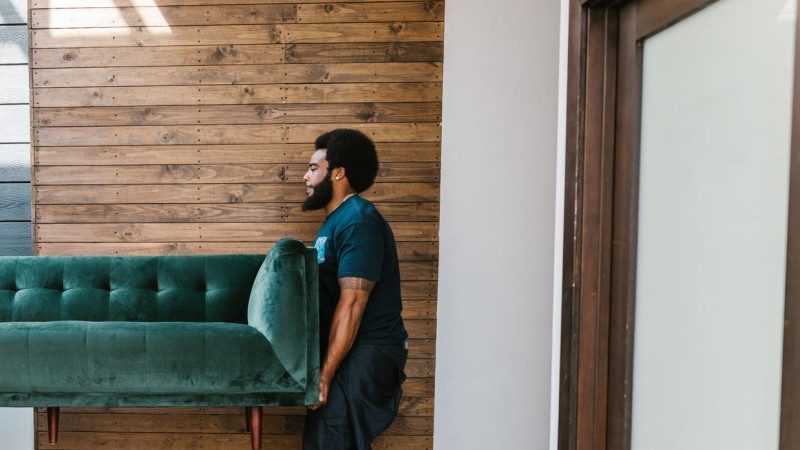 How to Store Furniture the Right Way